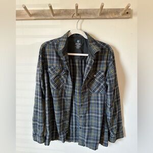 Kuhl Button Down Shirt Blue Plaid Size Small
